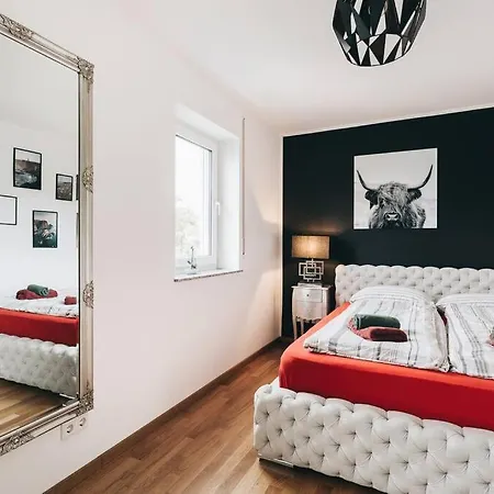 Moderne In Ruhiger Lage * Drezda