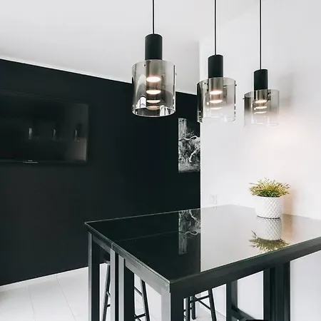 Moderne In Ruhiger Lage *