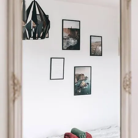 Appartement Moderne In Ruhiger Lage