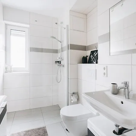 Apartment Moderne In Ruhiger Lage *