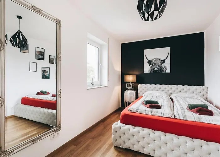 Moderne In Ruhiger Lage * Dresde